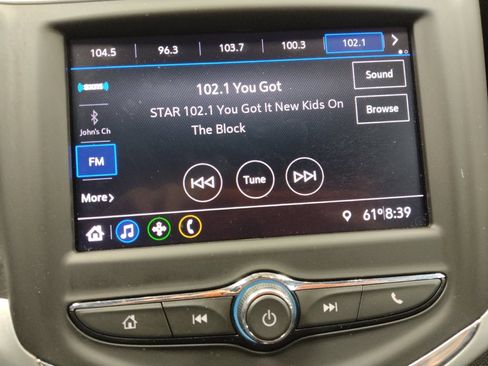 Used 2020 Chevrolet Sonic LT FWD image 25