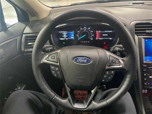 Used 2020 Ford Fusion Titanium image 14