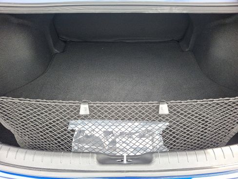 Certified 2025 Hyundai Elantra SE image 27