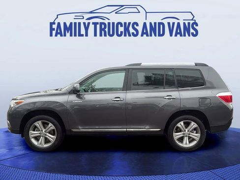 Used 2012 Toyota Highlander Limited image 2