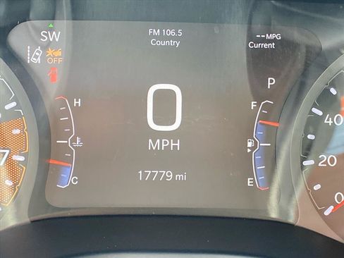 Used 2025 Jeep Compass Limited AWD/4WD image 22