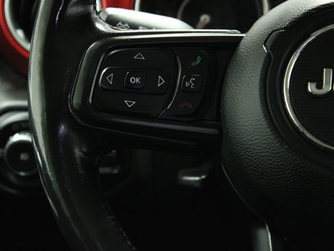 Used 2021 Jeep Wrangler Unlimited Rubicon w/ Steel Bumper Group image 21