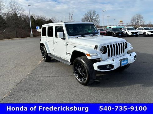 Used 2023 Jeep Wrangler Unlimited Sahara image 8