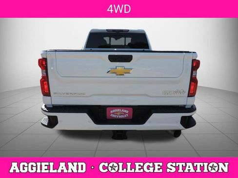 Certified 2024 Chevrolet Silverado 2500 High Country w/ High Country Premium Package AWD/4WD image 5