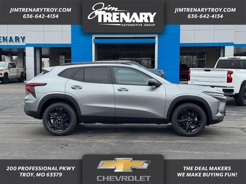 New 2026 Chevrolet Trax ACTIV w/ Sunroof Package FWD image 1