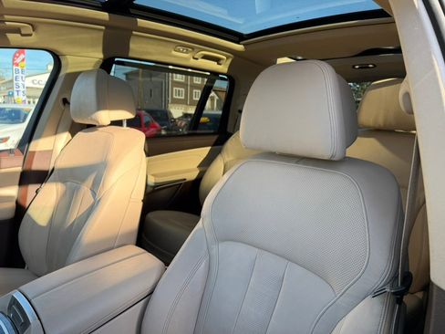 Used 2019 BMW X7 xDrive50i w/ Premium Package image 59