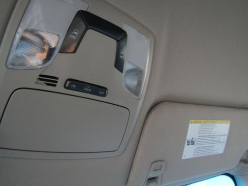 Used 2017 Toyota Sienna LE image 6