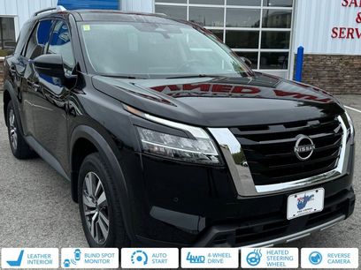 Used 2024 Nissan Pathfinder SL
