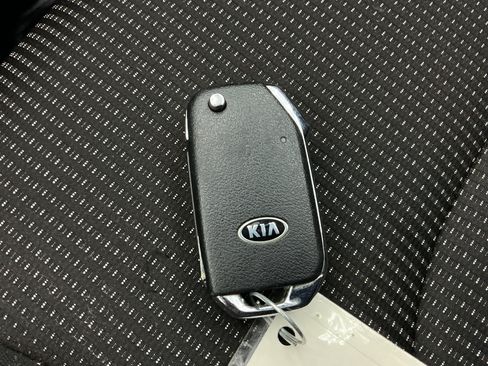 Used 2020 Kia Forte LXS FWD image 41