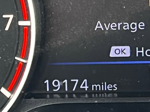 Used 2024 Nissan Altima 2.5 SV w/ SV Premium Package image 11