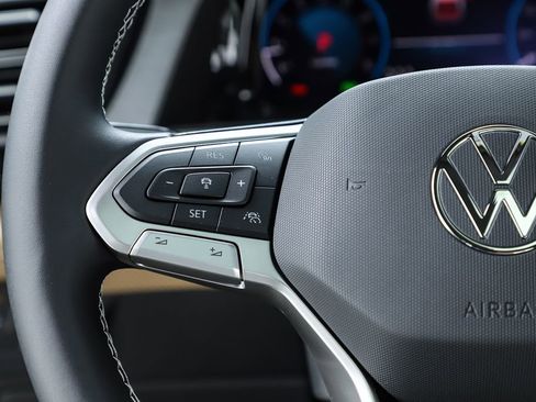 New 2026 Volkswagen Atlas Cross Sport SE image 60