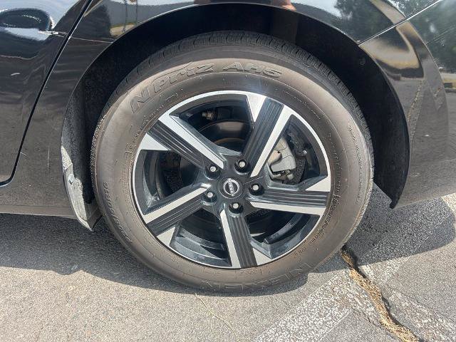 Used 2024 Nissan Sentra SV FWD image 32