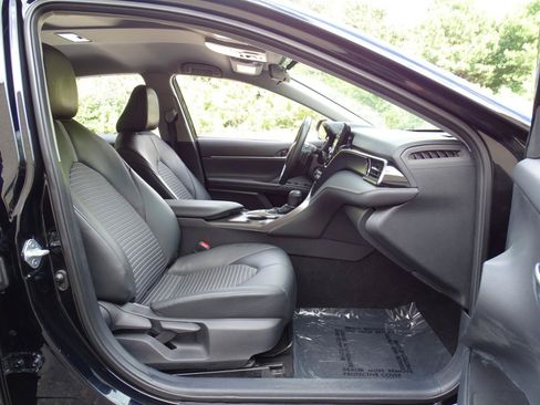 Used 2024 Toyota Camry SE FWD image 33