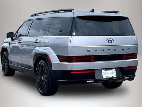 Used 2025 Hyundai Santa Fe Calligraphy FWD image 4
