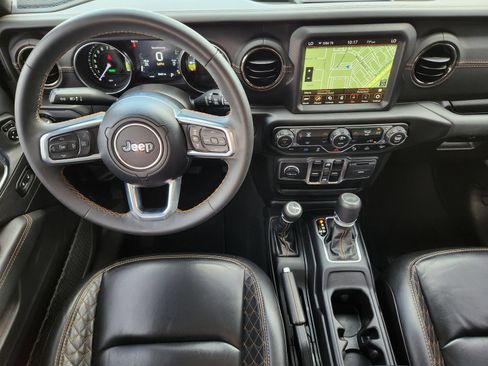 Used 2023 Jeep Wrangler Unlimited Sahara AWD/4WD image 34