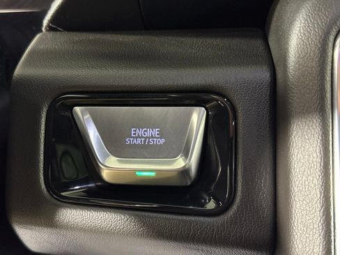 Certified 2025 GMC Yukon Denali AWD/4WD image 16