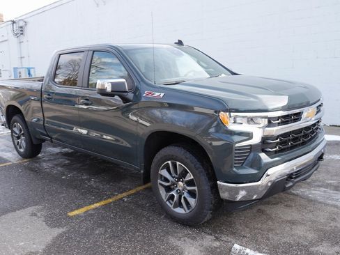 New 2026 Chevrolet Silverado 1500 LT w/ Z71 Off-Road Package image 2