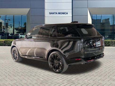 New 2026 Land Rover Range Rover SE AWD/4WD image 3