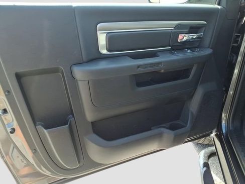 Used 2022 RAM 1500 Express w/ Express Value Package AWD/4WD image 9
