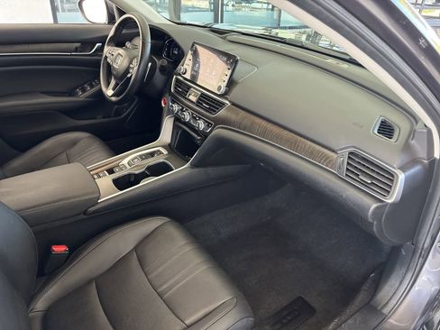 Certified 2021 Honda Accord Touring image 22