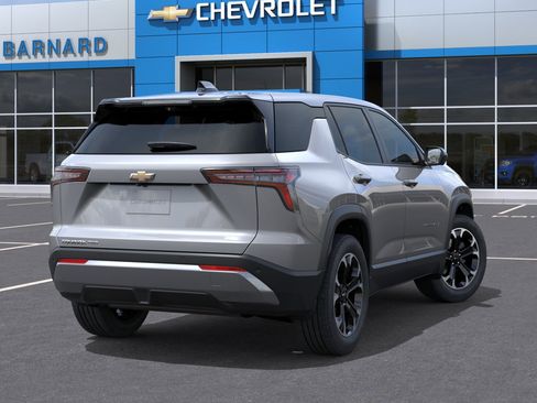 New 2026 Chevrolet Equinox LT AWD/4WD image 4