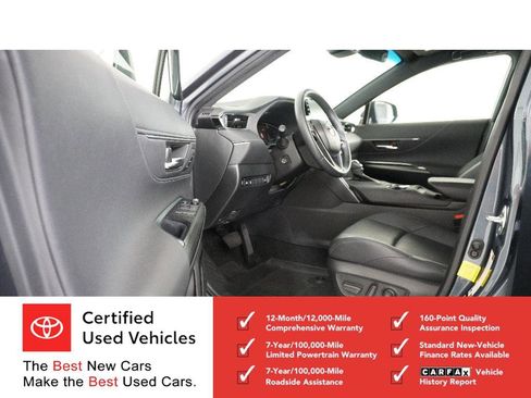 Certified 2022 Toyota Venza XLE image 12