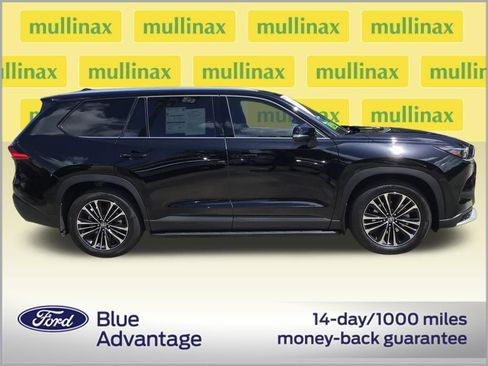 Used 2024 Toyota Grand Highlander AWD Hybrid image 2