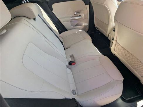 Used 2023 Mercedes-Benz GLA 250 4MATIC image 18