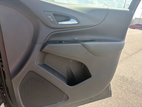 Used 2024 Chevrolet Equinox LT FWD image 37