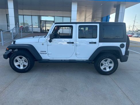 Used 2014 Jeep Wrangler Unlimited Sport w/ Quick Order Package 24S AWD/4WD image 26