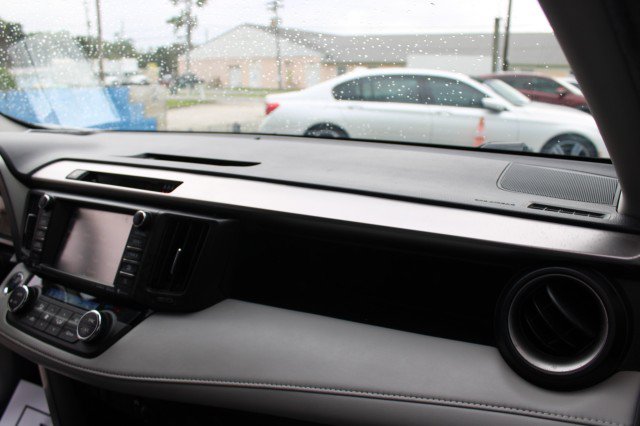 Used 2017 Toyota RAV4 Limited w/ Advanced Technology Package FWD image 15