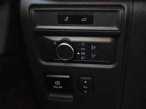 Certified 2022 Ford Expedition XLT image 18