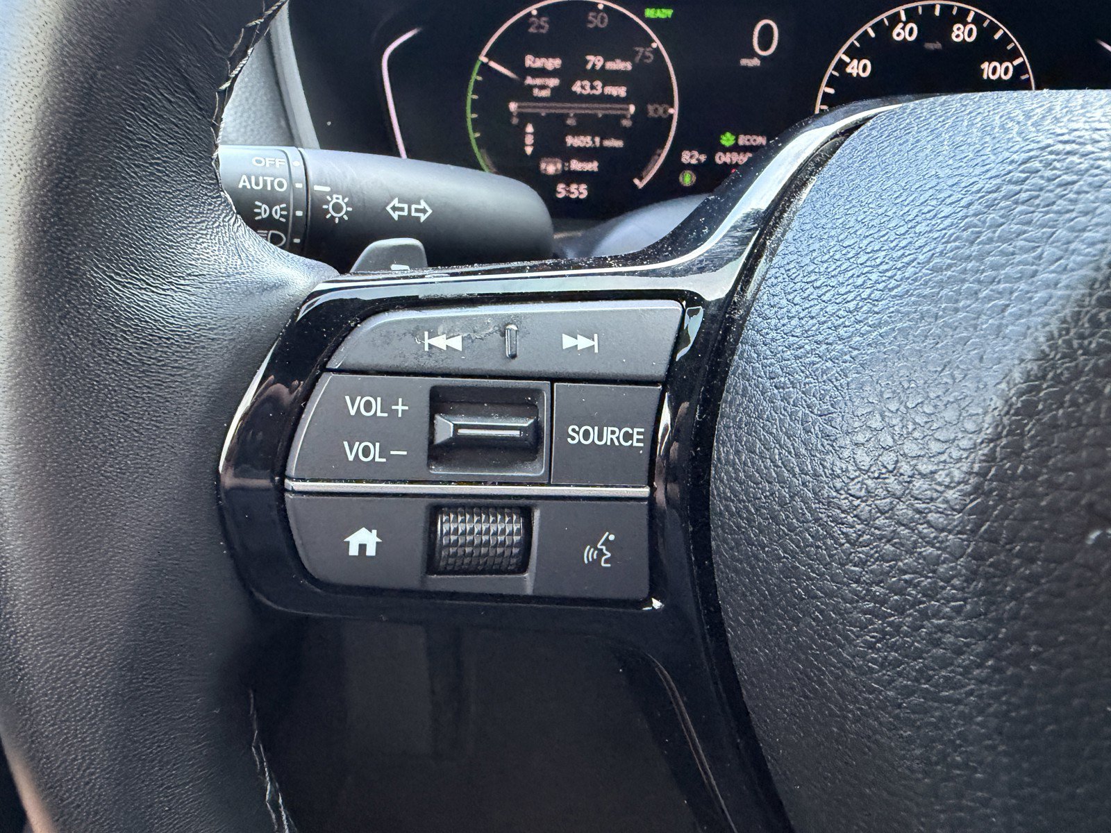 Used 2025 Honda Civic Sport image 15