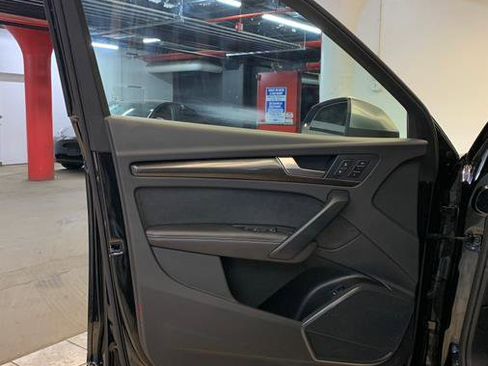 Used 2022 Audi SQ5 Premium Plus w/ Premium Plus Package image 13