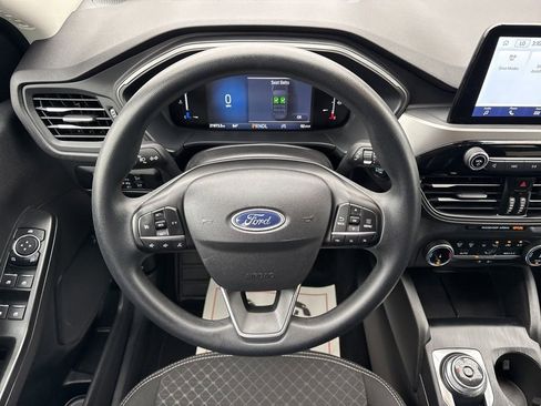 Used 2025 Ford Escape Active AWD/4WD image 18