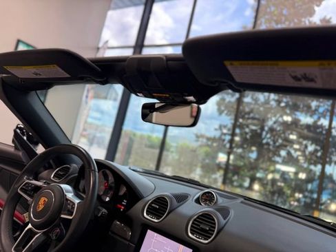 Used 2018 Porsche 718 Boxster S RWD image 35