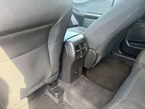 Used 2023 Ford Escape Active AWD/4WD image 24