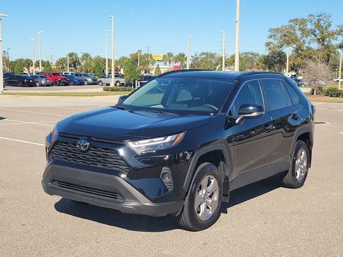 Used 2025 Toyota RAV4 XLE image 2