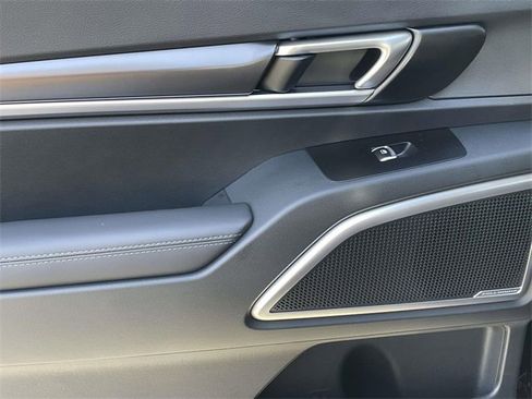 New 2025 Kia Telluride S image 21