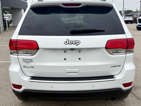 Used 2017 Jeep Grand Cherokee Limited w/ Luxury Group II AWD/4WD image 4