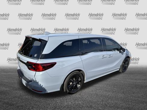 Used 2024 Honda Odyssey Sport image 10