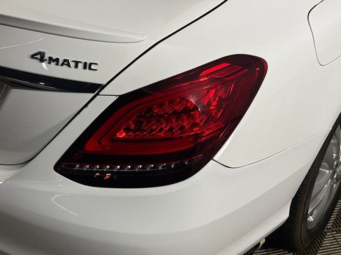 Used 2019 Mercedes-Benz C 300 4MATIC Sedan image 34