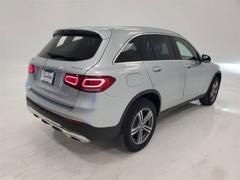 Used 2021 Mercedes-Benz GLC 300 4MATIC image 6
