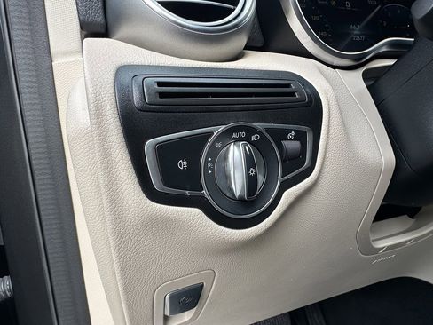 Certified 2022 Mercedes-Benz GLC 300 image 35