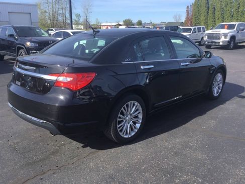 Used 2012 Chrysler 200 Limited FWD image 5
