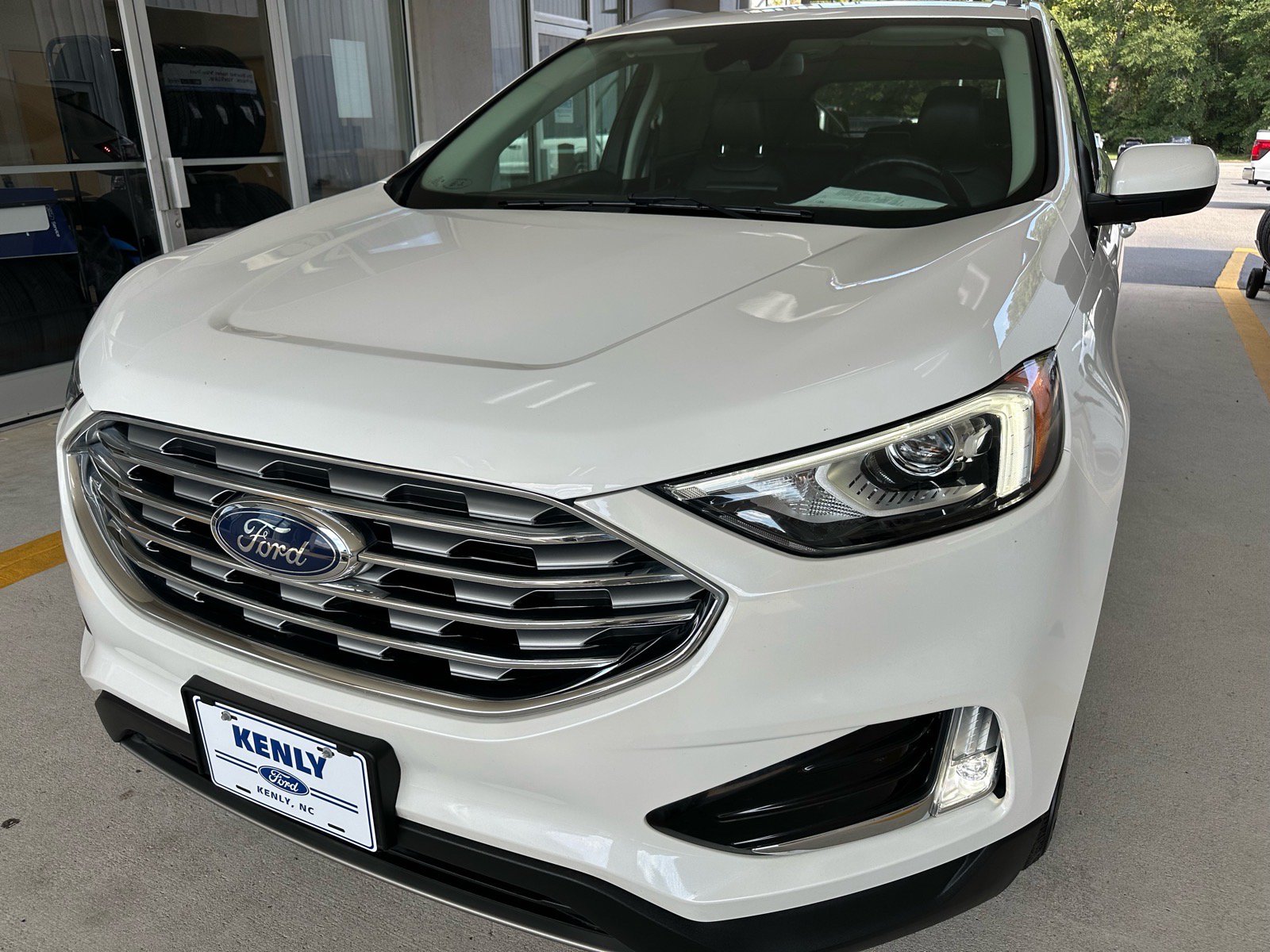 Used 2021 Ford Edge SEL w/ Convenience Package FWD image 1