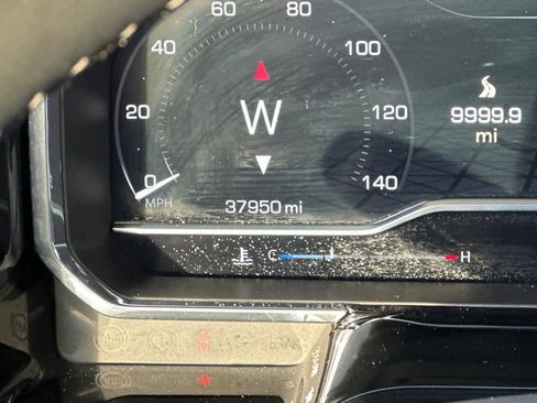 Used 2023 GMC Sierra 1500 SLT w/ X31 Off-Road Package image 29