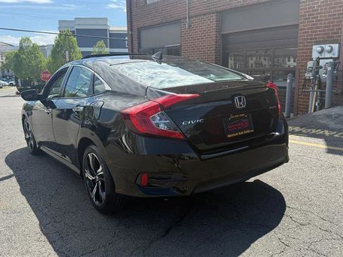 Used 2016 Honda Civic Touring image 18