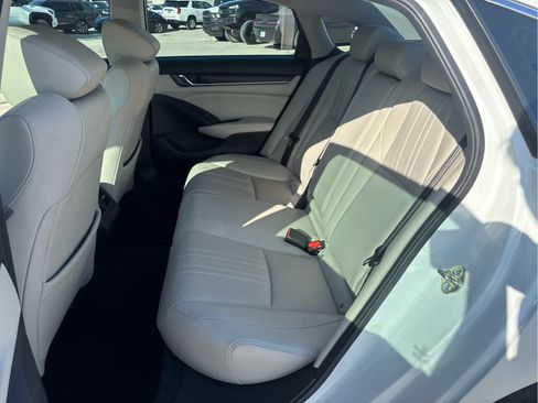 Used 2020 Honda Accord EX-L image 6