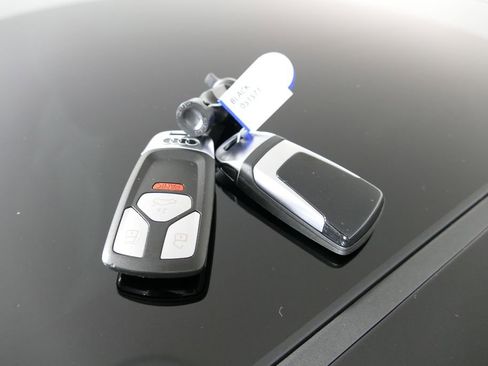 Used 2025 Audi Q5 2.0T Premium image 20